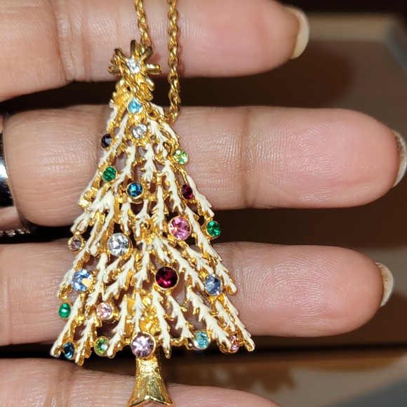 Stunning Vintage Christmas Tree Pendant - Picture 2 of 4